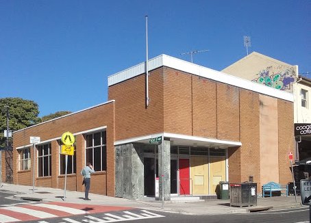 Old Westpac Building on the corner of Vicar Street, now demolished