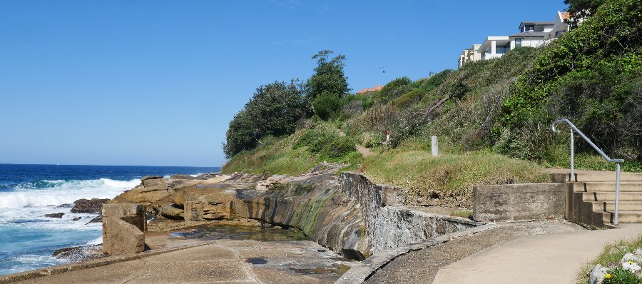 Lurline Bay on Coastal Walk